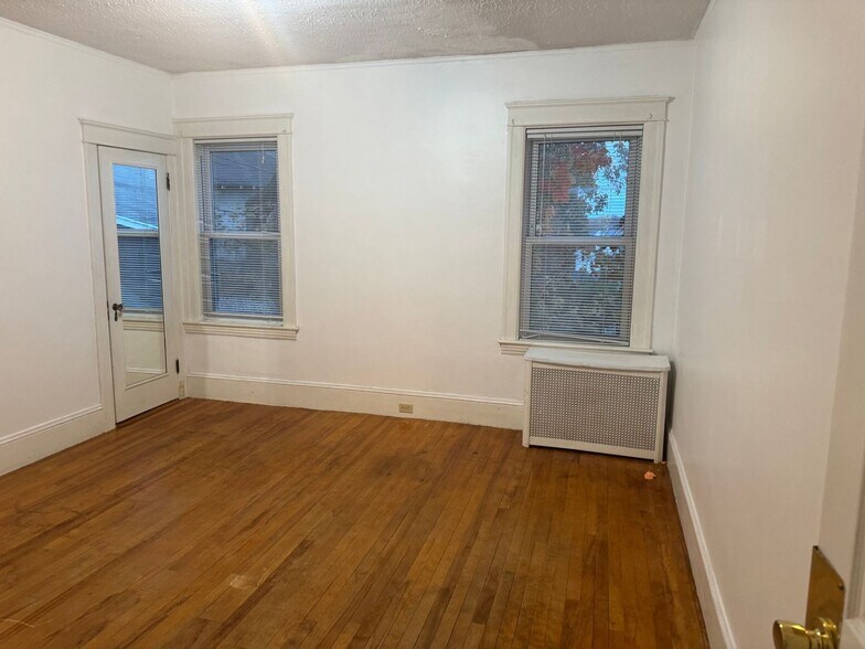 Building Photo - 34 Morningside Rd