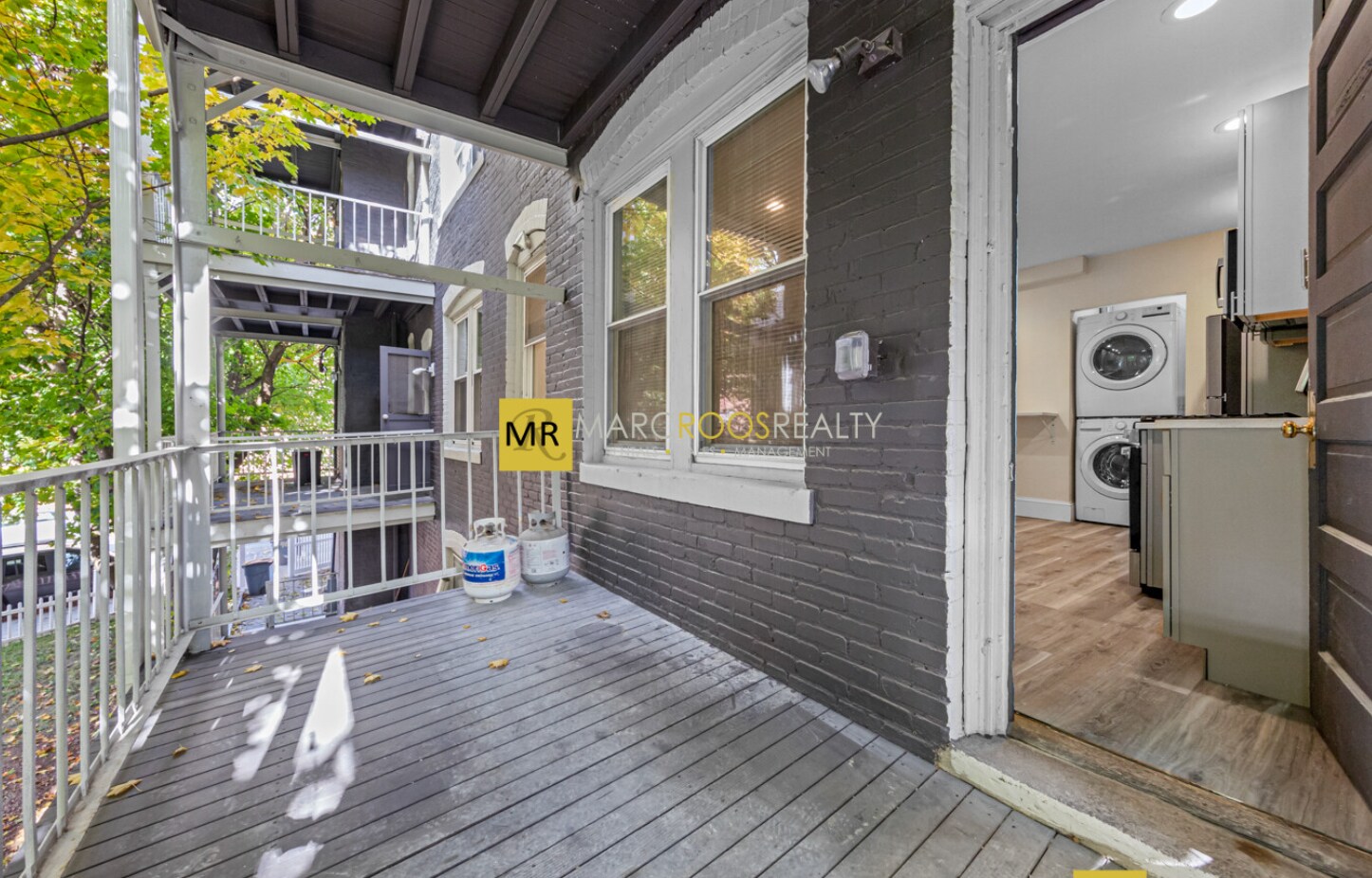 Building Photo - 47 Brackett St