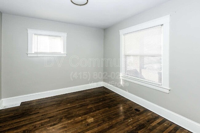 Building Photo - 2081 Halstead Ave