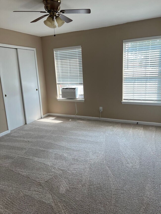 Building Photo - Affordable  2 Story Home 3 Bedroom 2.5 Bat...