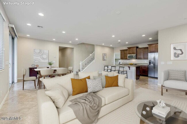 Building Photo - 4770 E Tierra Buena Ln