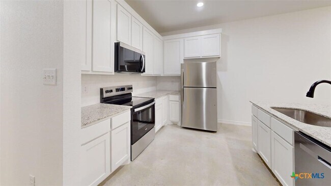 Building Photo - 209 Elbert Ln
