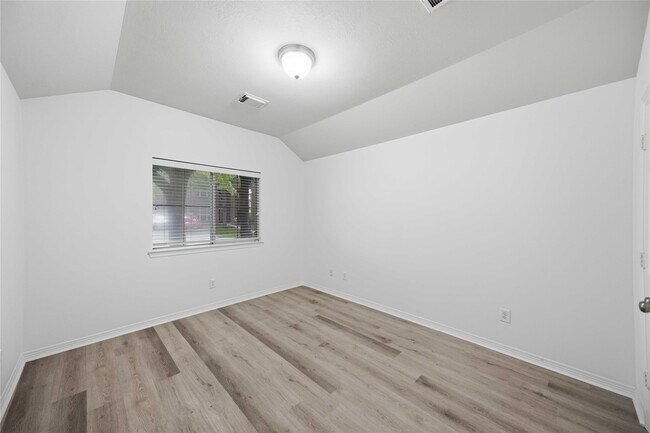 Building Photo - 1511 Baldridge Ln