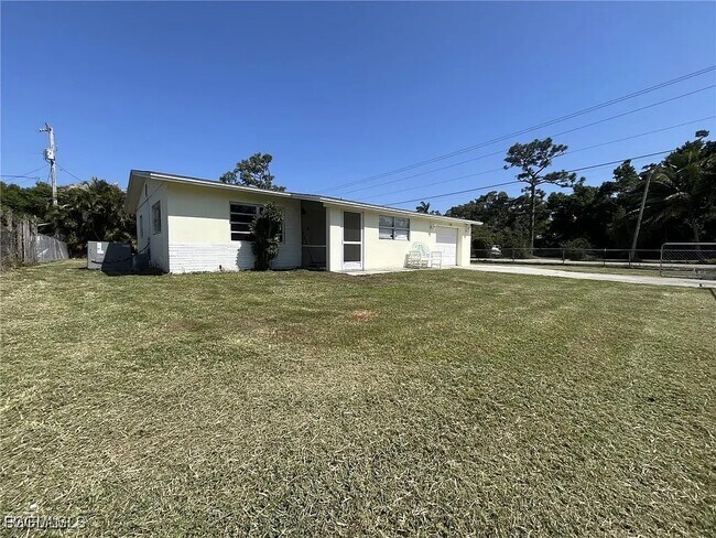 Building Photo - 138 Brooks Rd