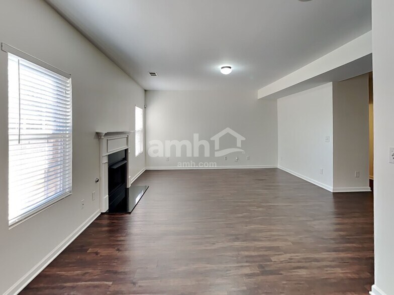 Building Photo - 3009 Gale Ct