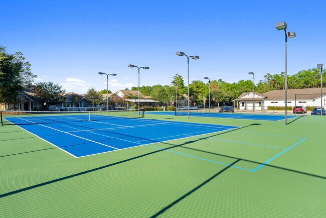 Building Photo - 554 Camellia Ct