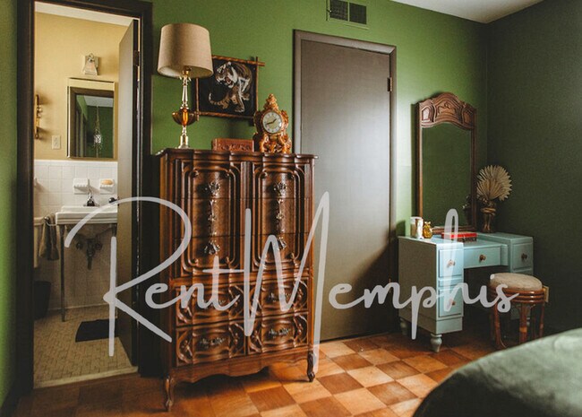 Building Photo - 1607 Forest Ave