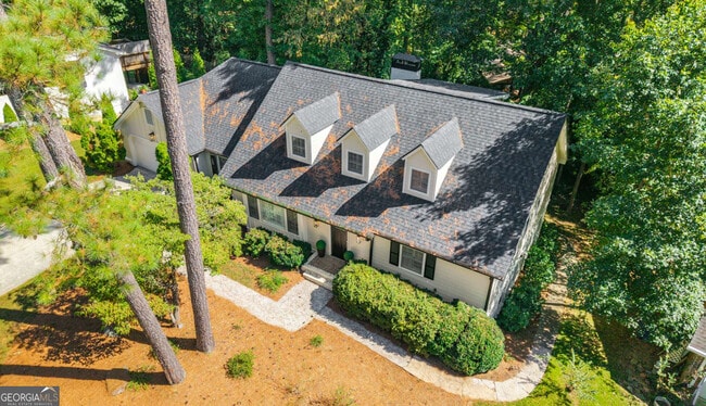 Building Photo - 229 Devonwood Dr