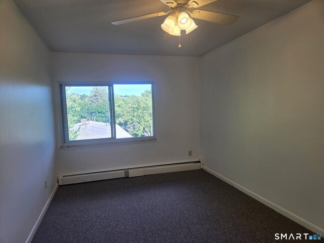 Building Photo - 36 Sigwin Dr
