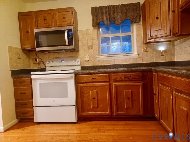 Building Photo - 13309 Nottingdale Dr