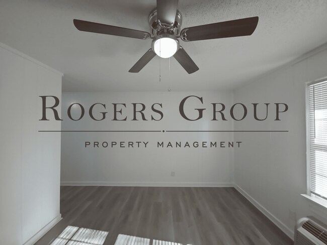 Building Photo - #450 - 109-111 Carter St Duplex