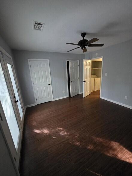 Building Photo - 1259 Orange Ave E