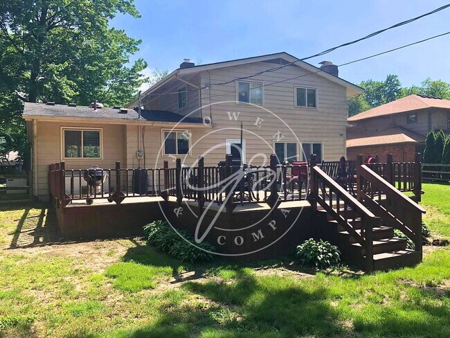 Building Photo - Beautiful 4-Bedroom Home in Lincoln Wood –...