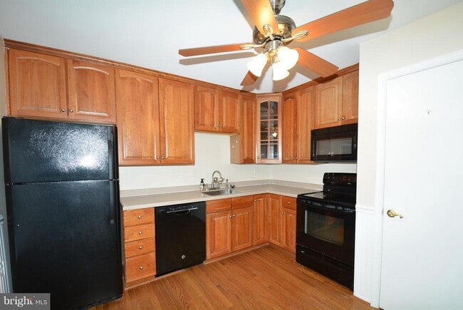 Building Photo - 10249 Quiet Pond Terrace