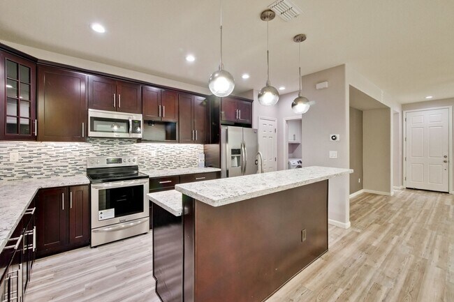 Building Photo - 309 Rayos Del Sol Dr