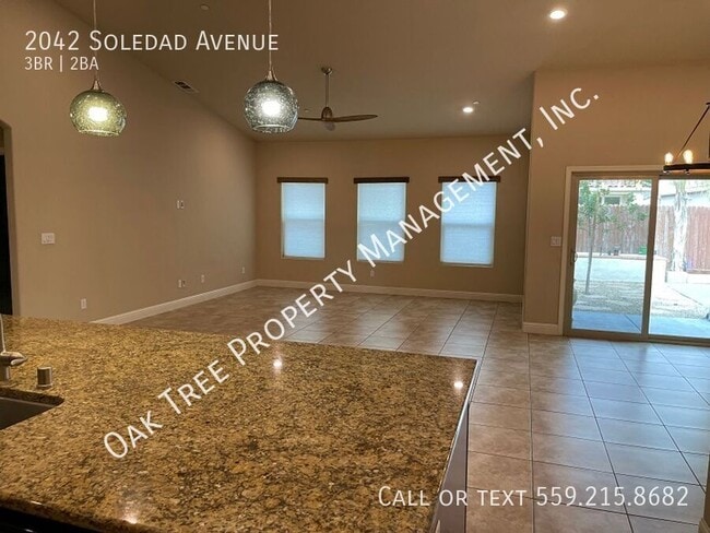 Building Photo - 2042 N Soledad Ave
