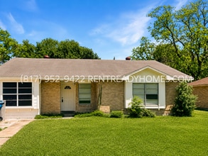 Building Photo - 5606 Maywood Dr