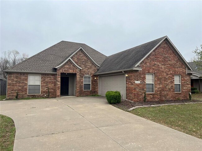 Building Photo - 2492 N Surtees Pl