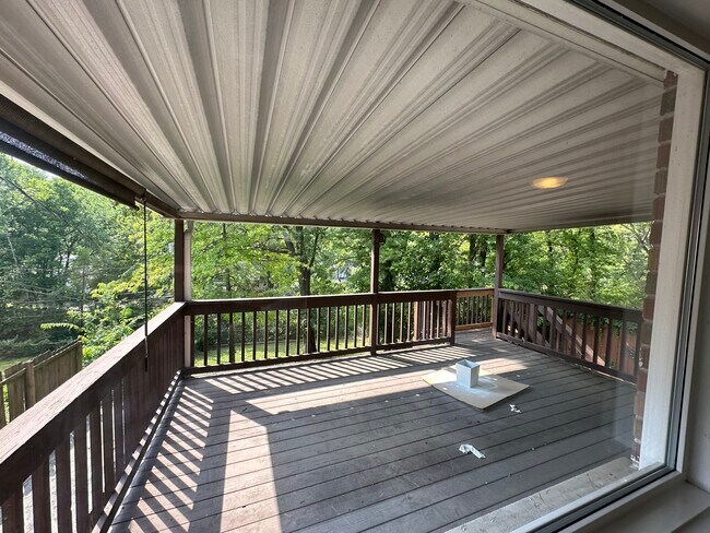 Building Photo - 1113 Twinbrook Dr