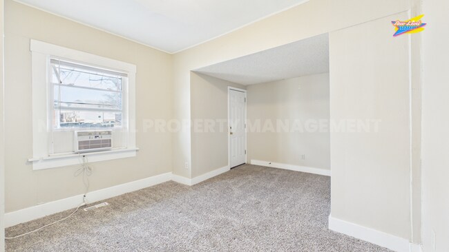 Building Photo - 352 N Holyoke Pl