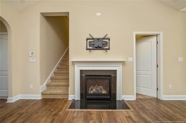 Building Photo - 620 Stonebriar Ave