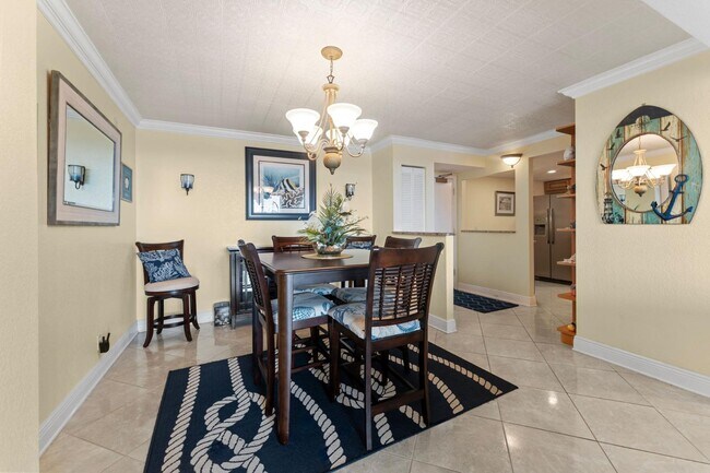 Building Photo - 1 Key Capri