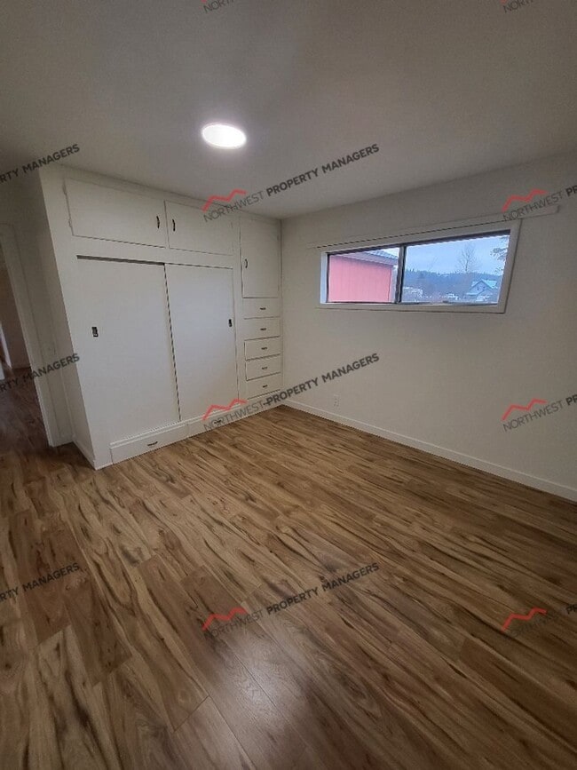 Building Photo - STATUS: RENTED-| R215 | $1895.00