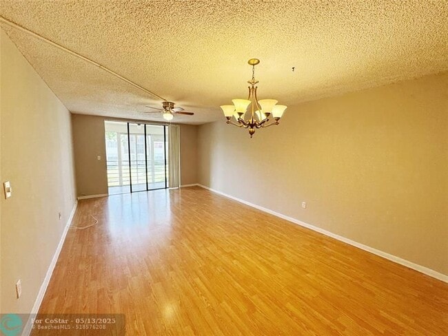 Building Photo - 1820 N Lauderdale Ave