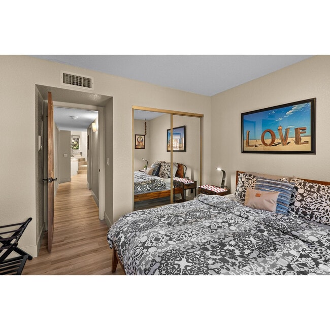 Building Photo - 77 Wild Horse Mesa Dr