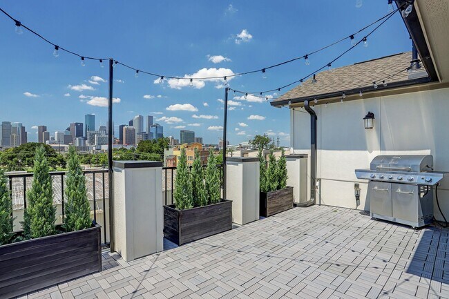 Building Photo - 1509 Nagle St