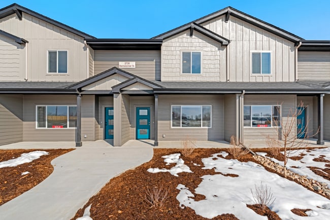 Building Photo - 2720 Barnstormer St