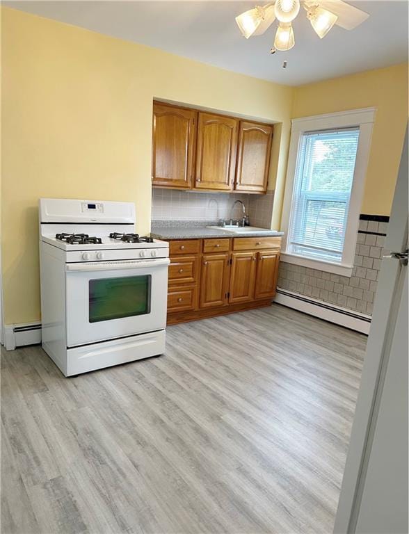 Building Photo - 158 Bentley St