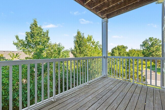Building Photo - 961 Mistflower Ln