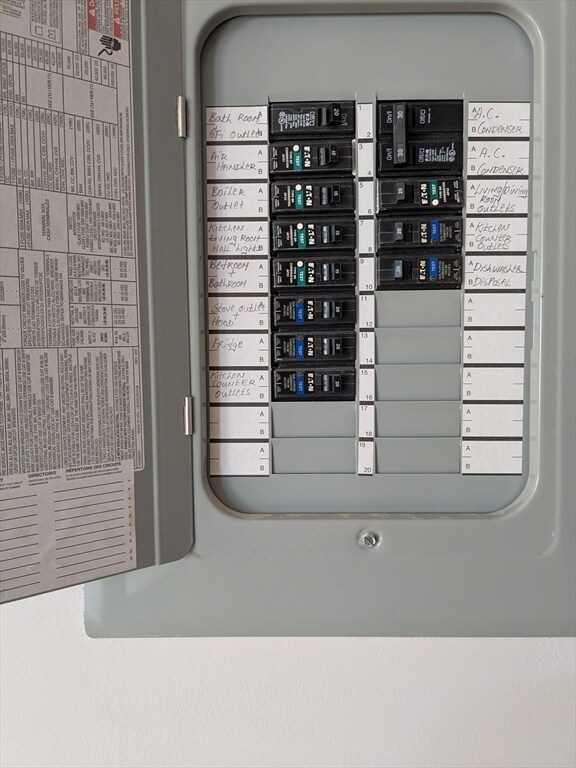 Building Photo - 8 Banton St