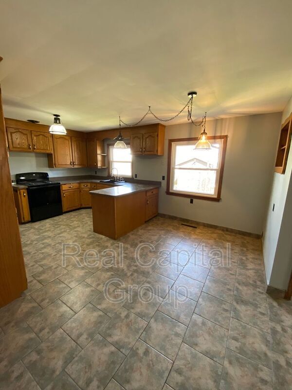 Building Photo - 3518 Ontario Ave