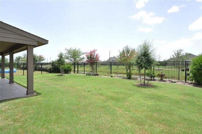 Building Photo - 11002 Glenrothers Dr
