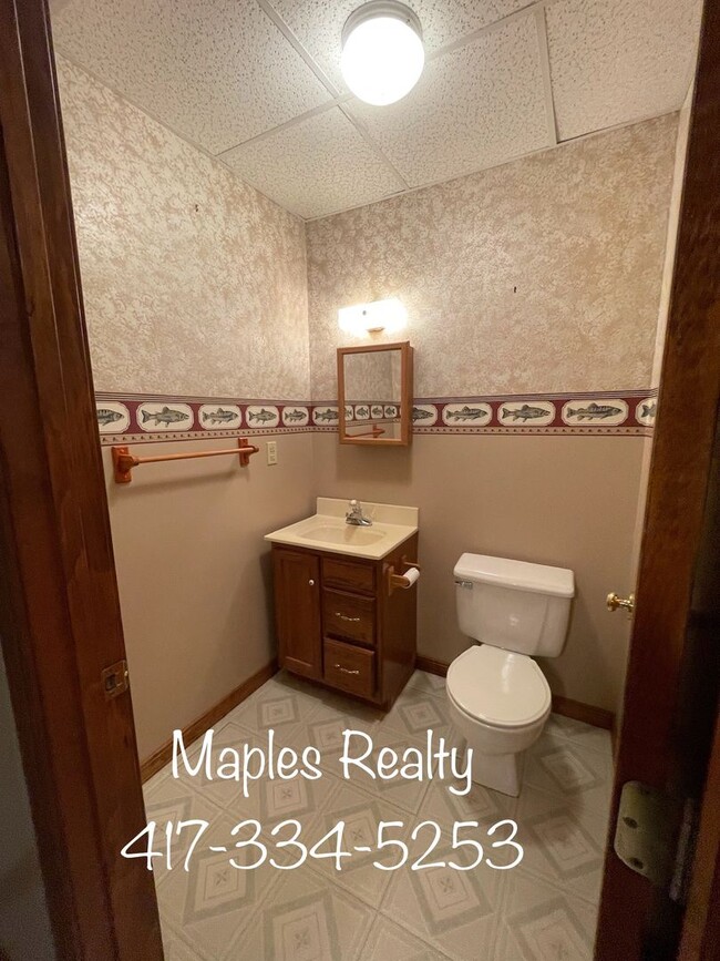 Building Photo - 3 bedroom, 2.5 bath in Ridgedale, MO near Big Cedar Lodge