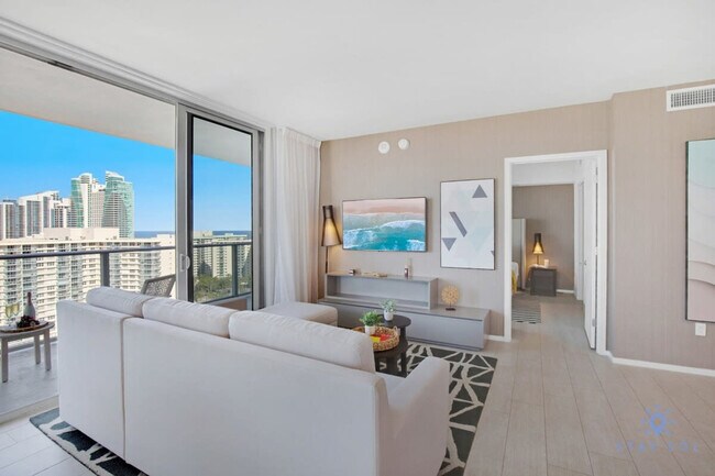 Building Photo - 4010 S Ocean Dr