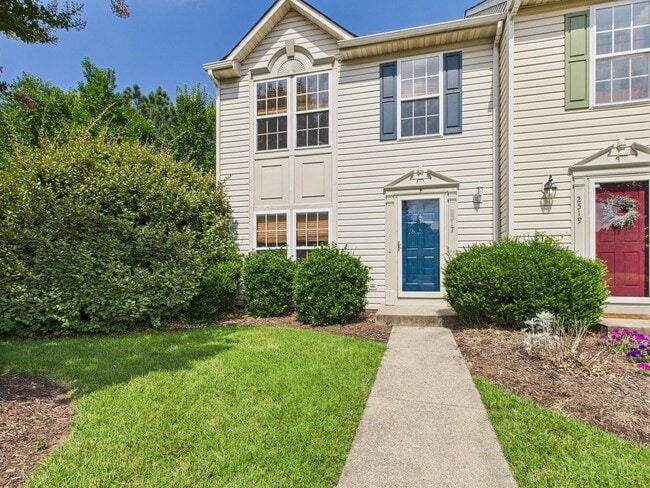Primary Photo - 2517 Mountain Ash Cir