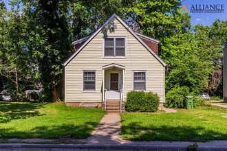Building Photo - 1404 Legore Ln