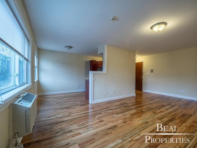 Building Photo - 1 bedroom in HIGHLAND PARK IL 60035