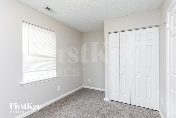 Building Photo - 2847 Maidenhair Dr