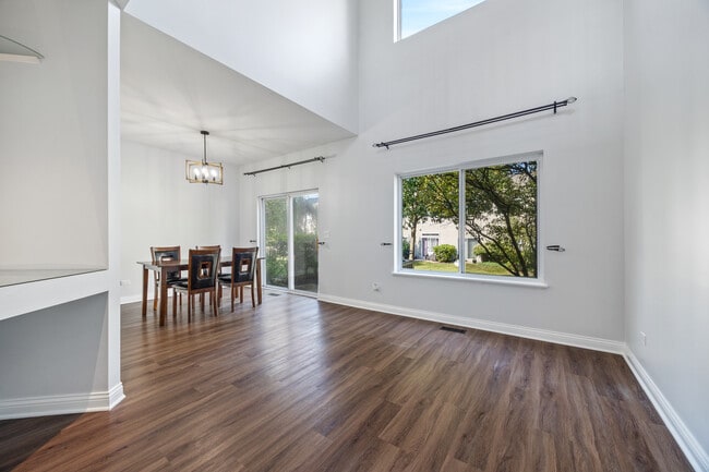 Building Photo - 17578 Gilbert Dr