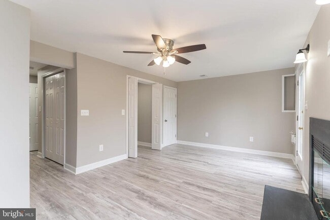 Building Photo - 310 Sedgwick Ct