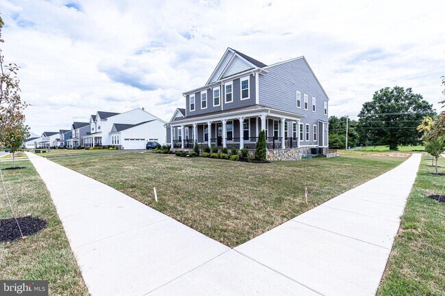 Building Photo - 112 Idyllic Pl SE