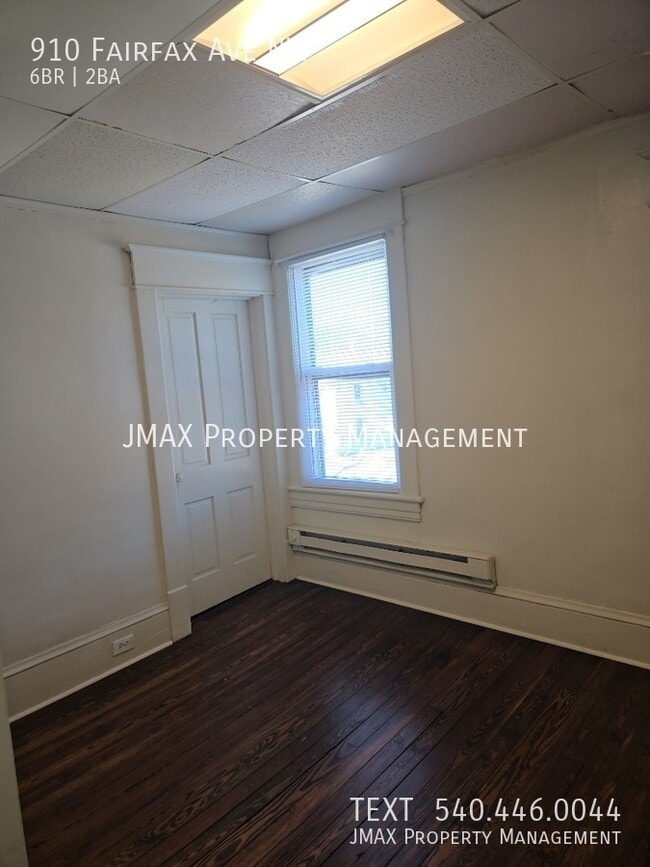 Building Photo - 910 Fairfax Ave NW