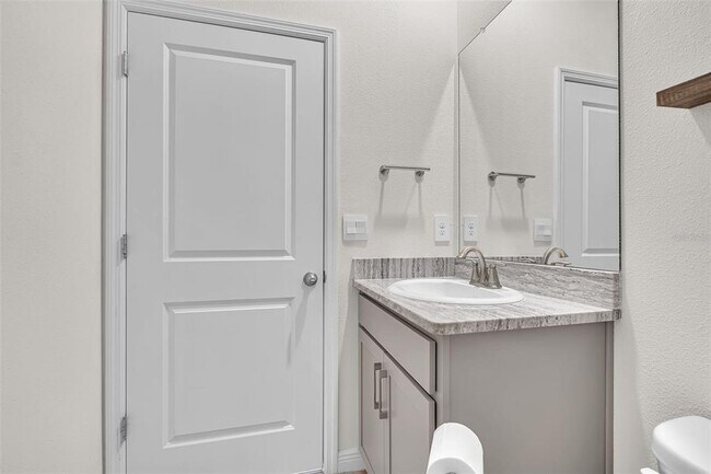 Building Photo - 17821 Cantarina Cove