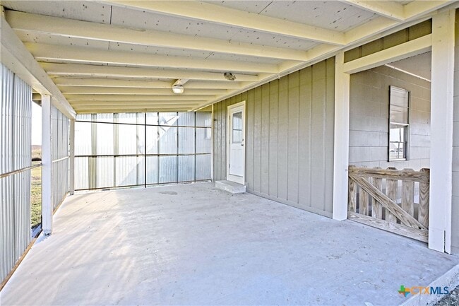 Building Photo - 4706 Dreibrodt Rd