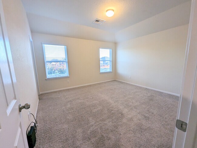 Building Photo - 2132 Pacific Loon Ln