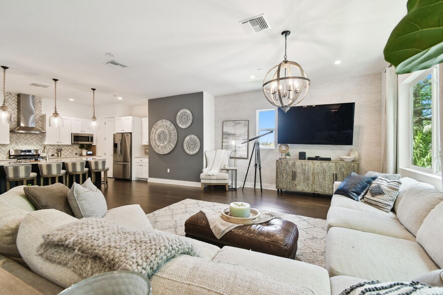 Building Photo - 3100 W Paul Ave